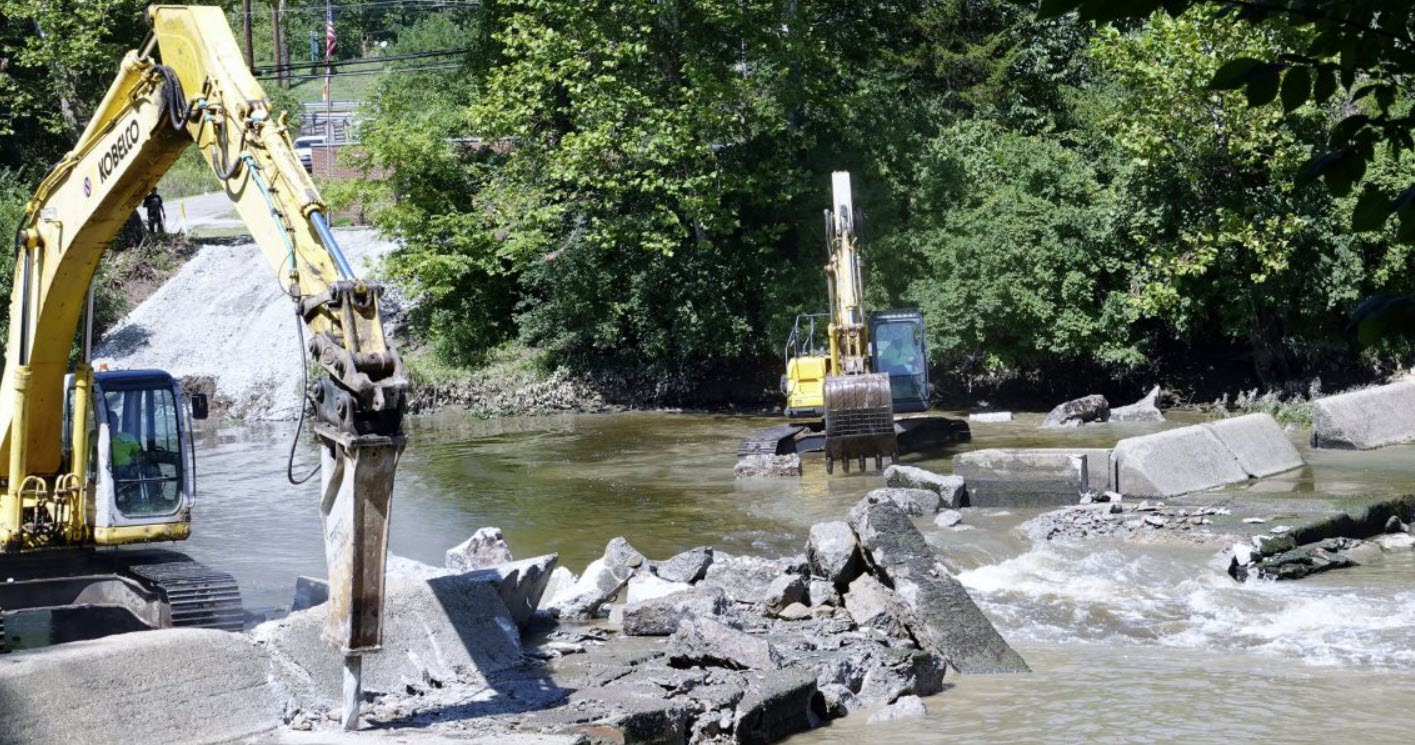 Batavia Low-Head Dam Removed